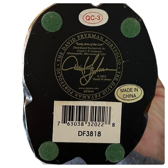 Vintage David Frykman 2002 Figurine Collection Long Arm Of The Law - Picture 12 of 12